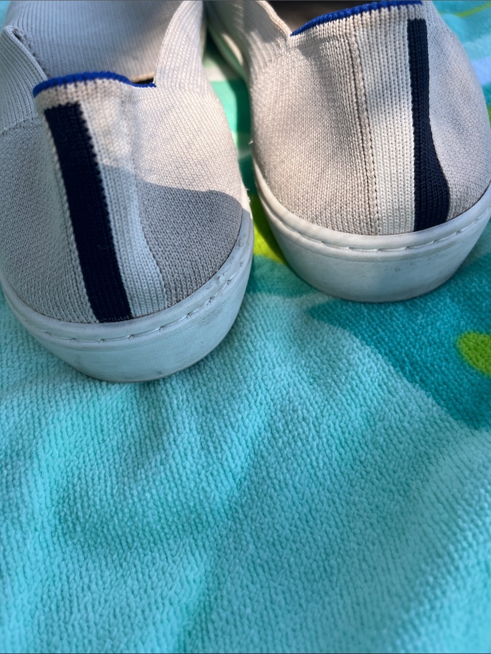 ROTHY’S THE ORIGINAL SLIP ON SNEAKERS CREAM SIZE 7.5 - Picture 5 of 10